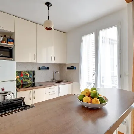 Bnbnook - Chic 1br - Champ De Mars & Eiffel Tower 아파트 파리